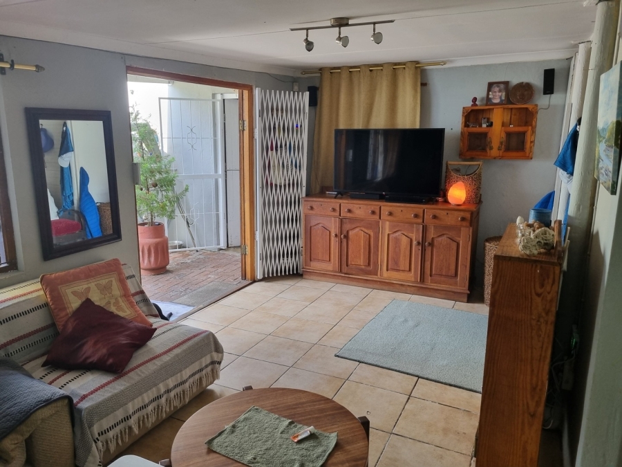 6 Bedroom Property for Sale in Knysna Central Western Cape